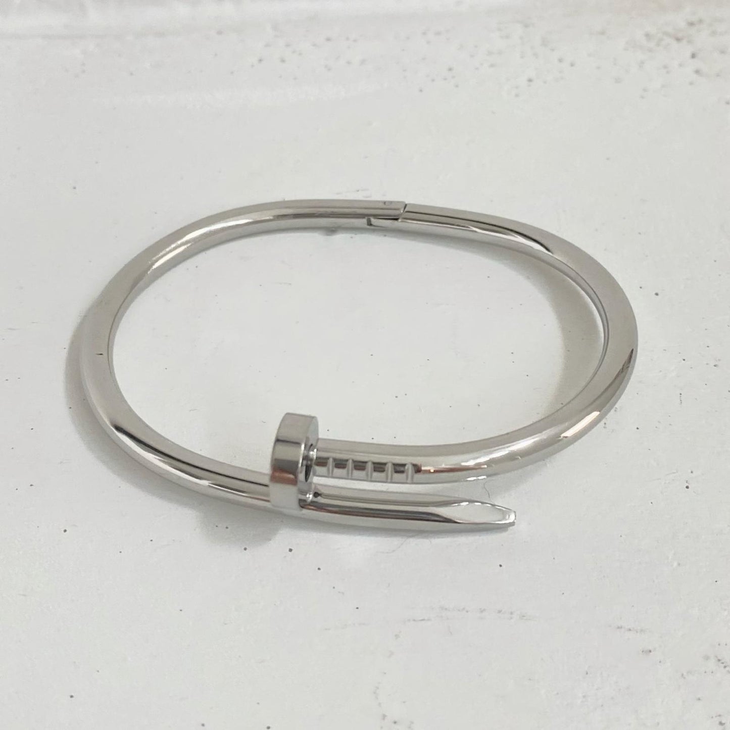 BELLA - PULSERA UÑAS (PLATA)