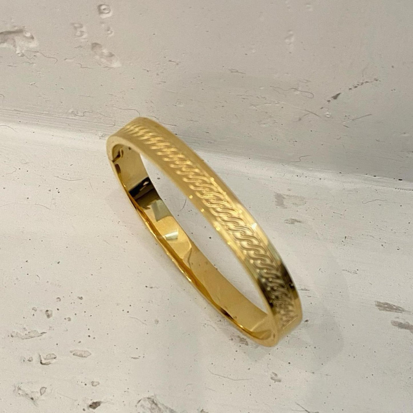 MARINA - GOLDEN WOMEN'S BRACELET